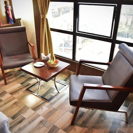Hotel Ambassador Chocolate Inn Kalyani Екстер'єр фото