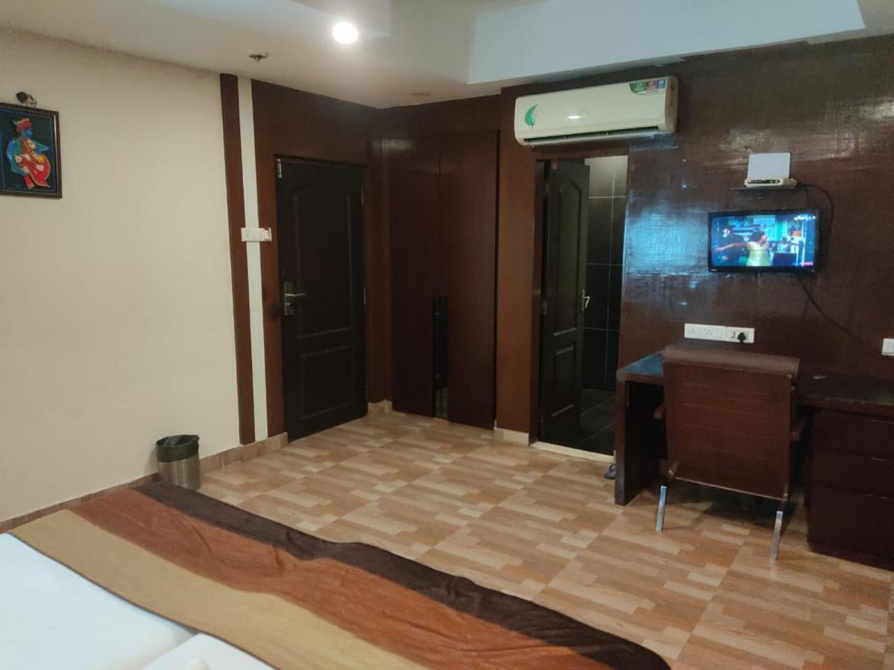 Hotel Ambassador Chocolate Inn Kalyani Екстер'єр фото