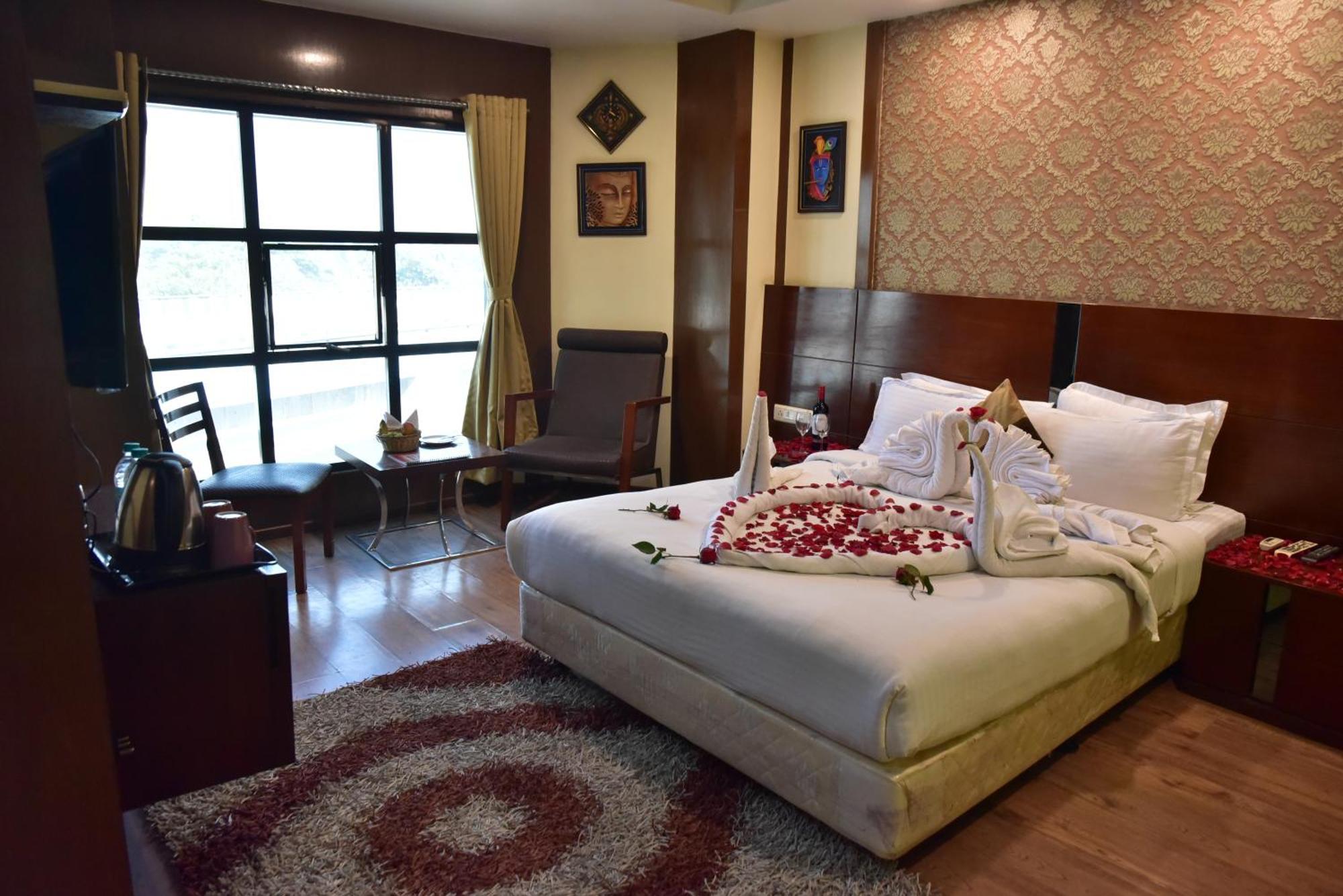Hotel Ambassador Chocolate Inn Kalyani Екстер'єр фото